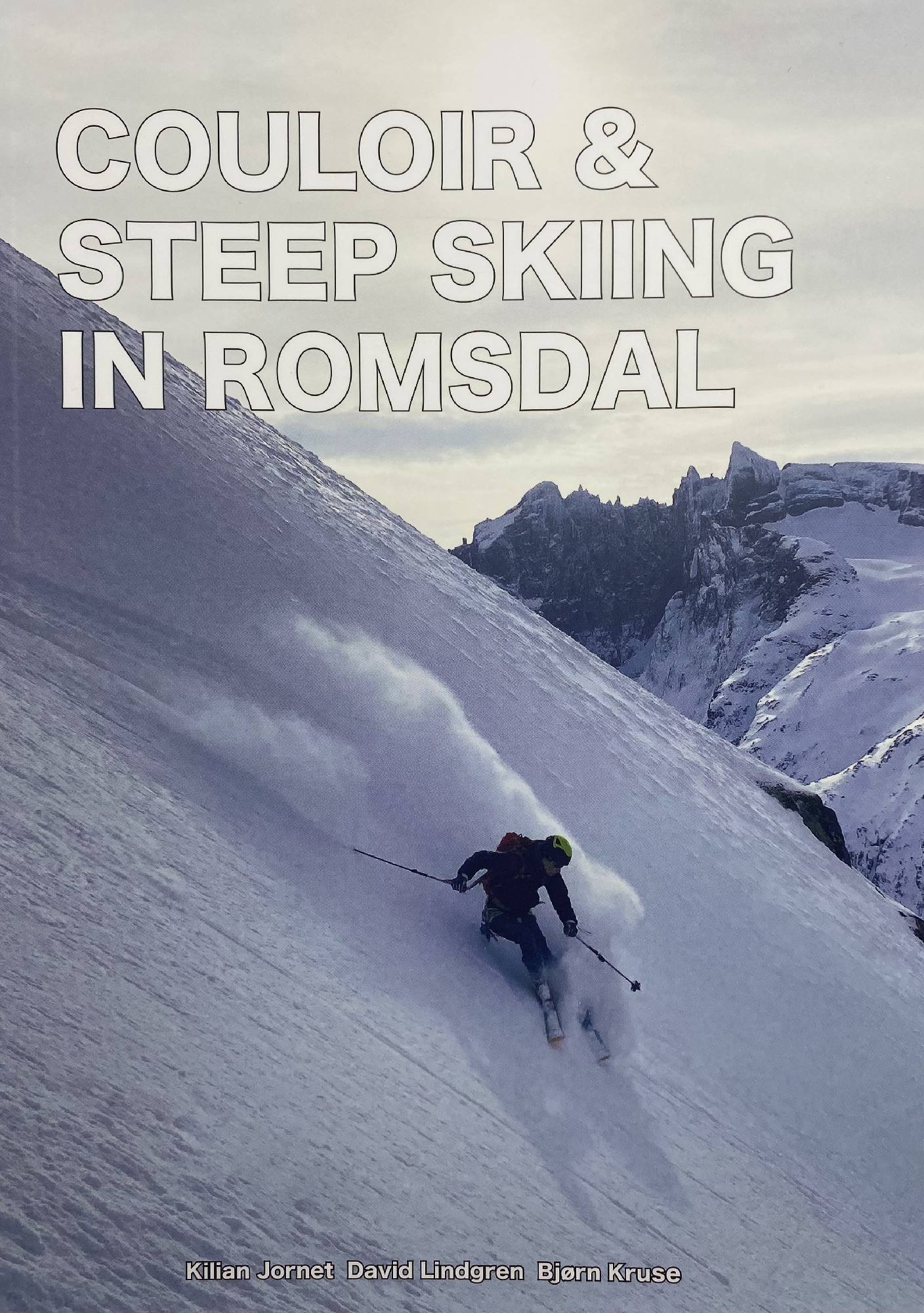 Couloir & steep skiing in Romsdal